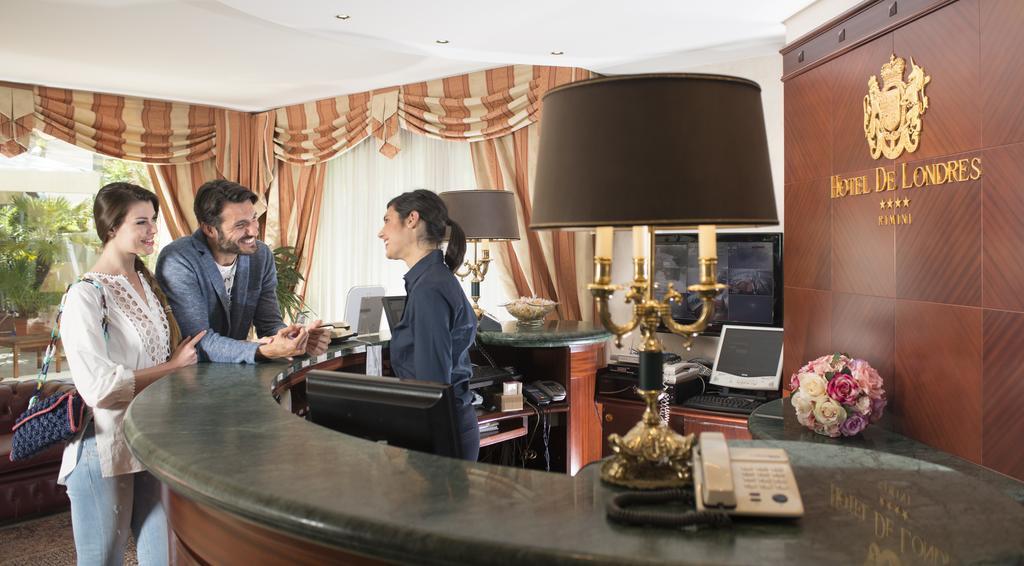 Hotel De Londres Rimini Bagian luar foto