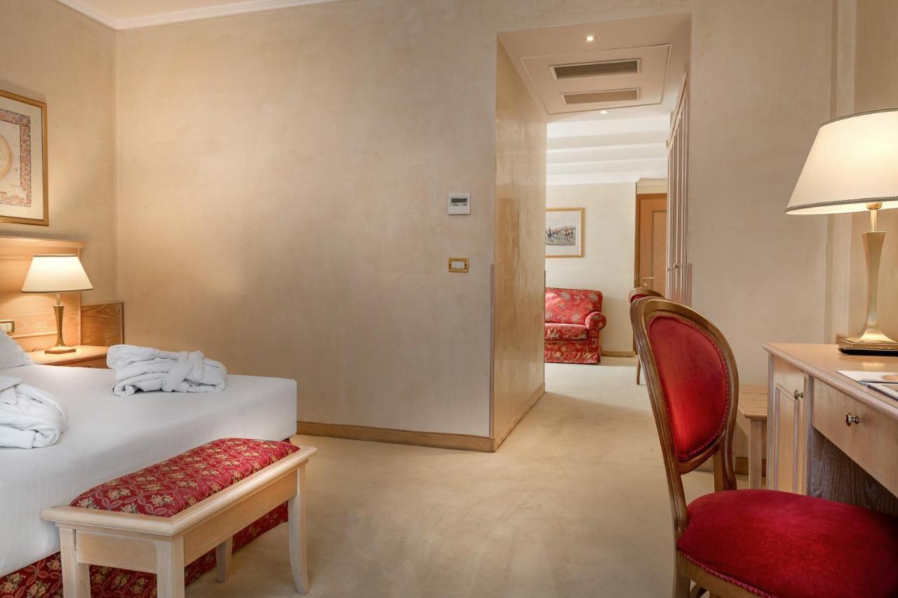 Hotel De Londres Rimini Ruang foto